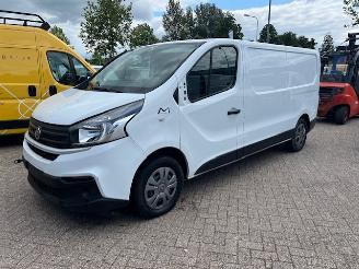 damaged commercial vehicles Renault Trafic TALENTO 2.0 MJ 88KW L2H1 LANG AIRCO KLIMA EURO6 2020/6
