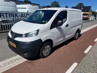 Vaurioauto  commercial vehicles Nissan Nv200 1.5 DCI AIRCO KLIMA EURO5 2014/3