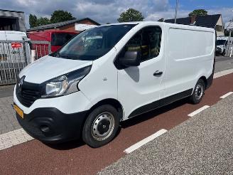 uszkodzony samochody ciężarowe Renault Trafic 1.6 DCI 70KW L1H1 AIRCO KLIMA EURO6 2018/8