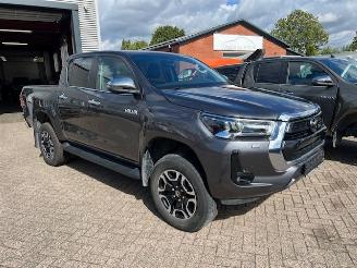 škoda dodávky Toyota Hilux 2.8 D-4D 150KW AUTOM. DOUBLE CAB.  KLIMA LEER 4WD 2023/6