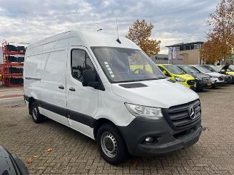 damaged commercial vehicles Mercedes Sprinter 314 2.2 CDI 105KW 366 L2H2 AIRCO KLIMA NAVI 2020/5