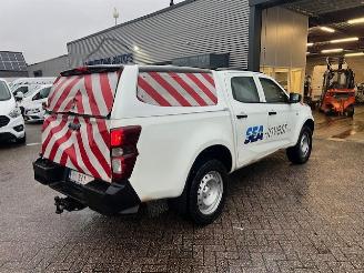 Isuzu D-Max 1.9d 120kw DOUBLE CAB. 4WD  4X4 AIRCO KLIMA EURO6 picture 4