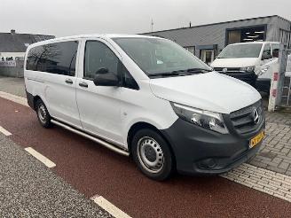 Schadeauto Mercedes Vito TOURER 116 CDI 120KW AUT.  BRIEF 8 PERS. PKW LANG. 2017/3