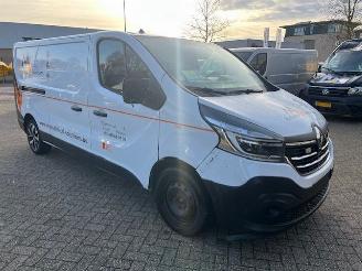 damaged commercial vehicles Renault Trafic 2.0 DCI 107KW L2H1 LANG AIRCO KLIMA 2020/6