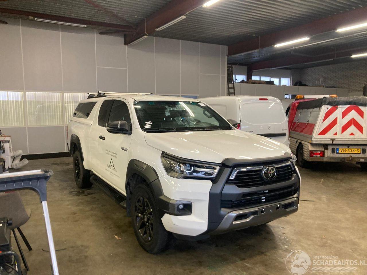 Toyota Hilux 2.8 D4-D 150KW EXTRA CAB. AUTOM. KLIMA 4WD