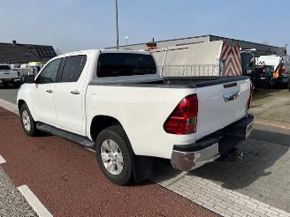 Toyota Hilux 2.4 D-4D DOUBLBE CAB. 5P AUTOM. KLIMA 4WD EURO6 picture 2