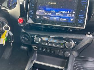 Toyota Hilux 2.4 D-4D DOUBLBE CAB. 5P AUTOM. KLIMA 4WD EURO6 picture 11