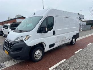 krockskadad bil bedrijf Opel Movano 2.2D 103KW L2H2  AIRCO KLIMA NAV CAM EURO6 2022/5