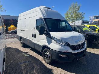 Avarii auto utilitare Iveco Daily 35S16 2.3D HIMATIC AUTOM.  KOELING KUHLUNG! 2021/8