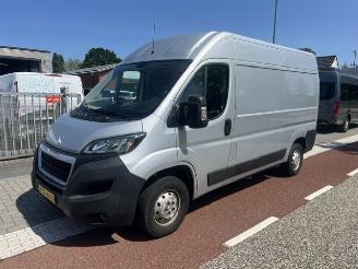 Schade bestelwagen Peugeot Boxer 2.0 BLUEHDI 120KW L2H2  AIRCO KLIMA EURO6 2019/12