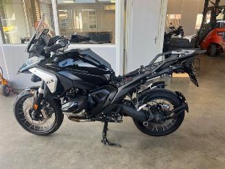 BMW R 1300 GS TRIPLE BLACK NEW MODEL GS1300R picture 2