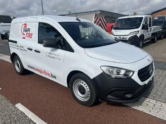 Schade bestelwagen Mercedes Citan 110 CDI  AIRCO KLIMA MBUX SCHUIFDEUR 4900KM!! 2026/3