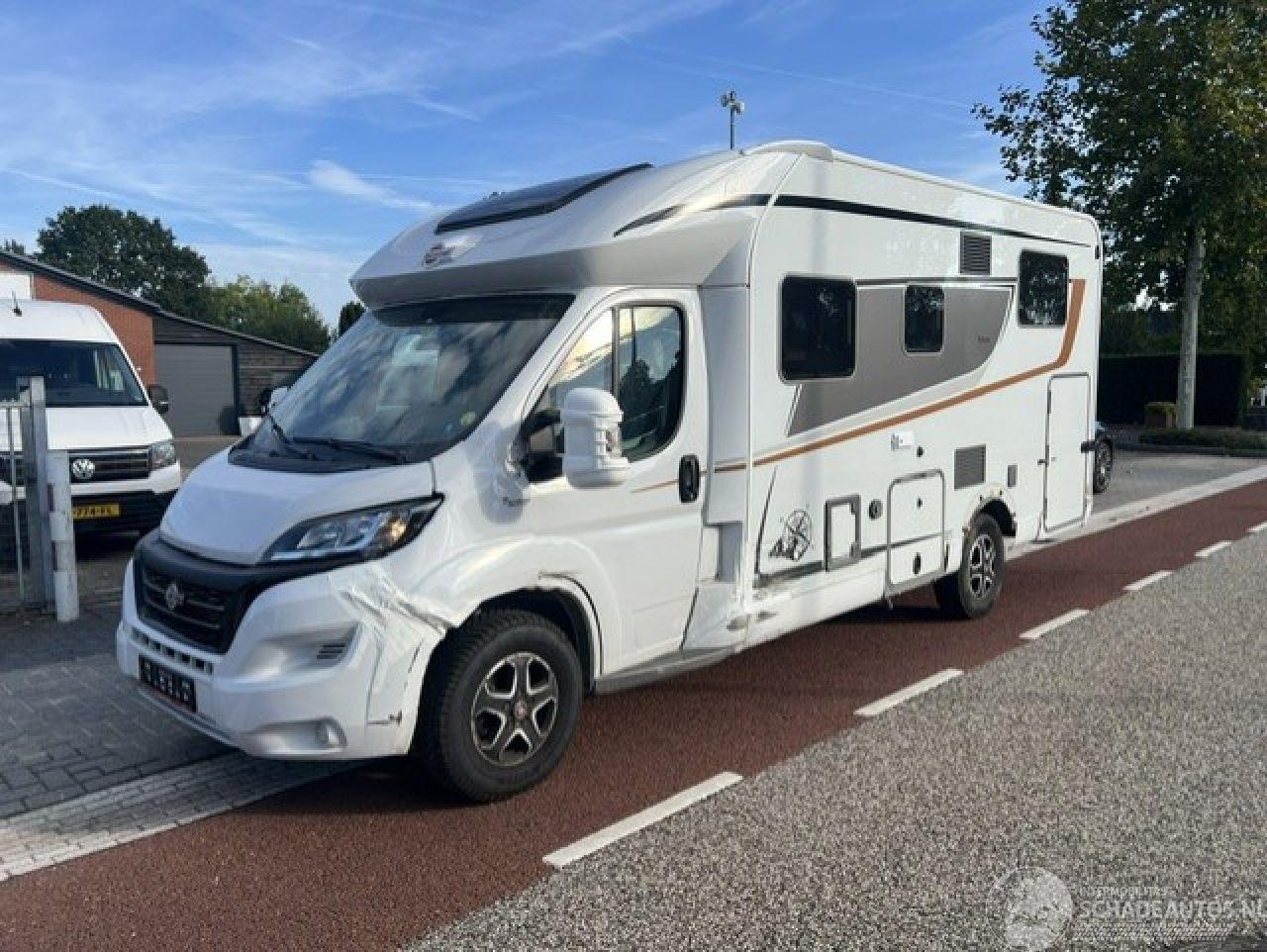 Burstner  BT6905 LYSEO  DUCATO AUTOMAAT  LENGTE BED GARAGE