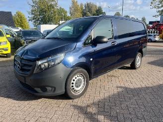 damaged commercial vehicles Mercedes Vito 114 CDI 100KW DC  AUT. LANG KLIMA AIRCO MBUX 2021/3