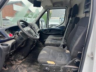 Iveco Daily 35S14 2.3d 352 L2H2 Himatic automaat Airco Klima EURO6 picture 10