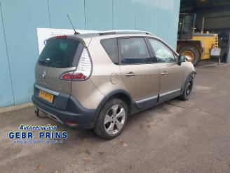 Voiture accidenté Renault Scenic Scenic III (JZ), MPV, 2009 / 2016 1.5 dCi 110 2013/7