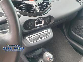 Renault Twingo Twingo II (CN), Hatchback 3-drs, 2007 / 2014 1.2 16V picture 5