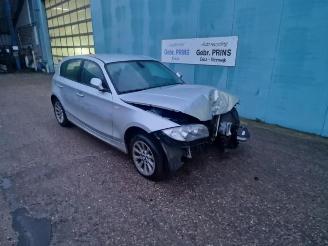 Coche siniestrado BMW 1-serie 1 serie (E87/87N), Hatchback 5-drs, 2003 / 2012 118i 16V 2010/3