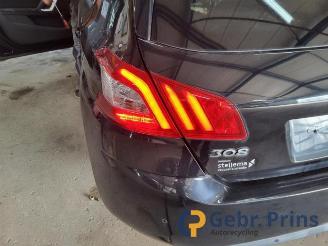 Peugeot 308 308 (L3/L8/LB/LH/LP), Hatchback 5-drs, 2013 / 2021 1.6 BlueHDi 120 picture 13