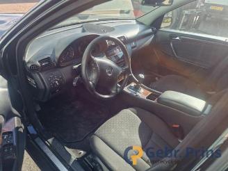 Mercedes C-klasse C (W203), Sedan, 2000 / 2007 2.2 C-200 CDI 16V picture 5