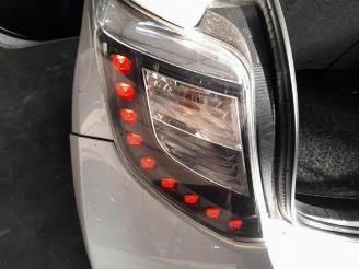 Toyota Yaris Yaris III (P13), Hatchback, 2010 / 2020 1.0 12V VVT-i picture 9