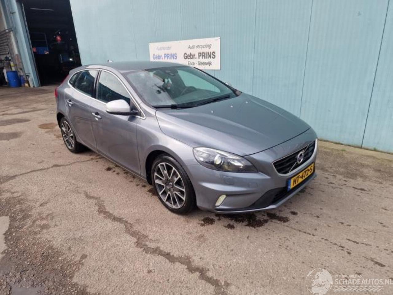 Volvo V-40 V40 (MV), Hatchback 5-drs, 2012 / 2019 2.0 D2 16V