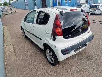 Peugeot 107 107, Hatchback, 2005 / 2014 1.0 12V picture 4