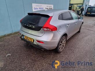 Coche siniestrado Volvo V-40 V40 (MV), Hatchback 5-drs, 2012 / 2019 2.0 D4 16V 2014/12