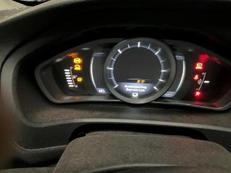 Volvo V-40 V40 (MV), Hatchback 5-drs, 2012 / 2019 2.0 D4 16V picture 5