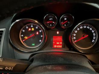 Opel Astra Astra J (PC6/PD6/PE6/PF6), Hatchback 5-drs, 2009 / 2015 1.4 16V ecoFLEX picture 9