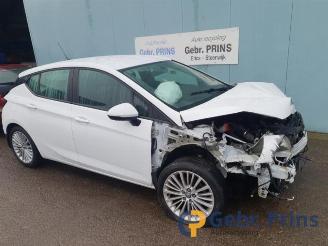 Coche siniestrado Opel Astra Astra K, Hatchback 5-drs, 2015 / 2022 1.0 Turbo 12V 2016/4