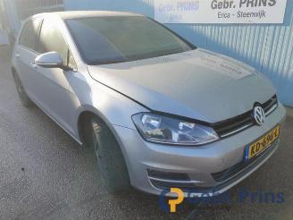 Coche siniestrado Volkswagen Golf Golf VII (AUA), Hatchback, 2012 / 2021 1.2 TSI 16V 2016/8