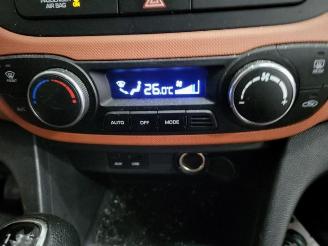 Hyundai I-10 i10 (B5), Hatchback, 2013 / 2019 1.0 12V picture 2