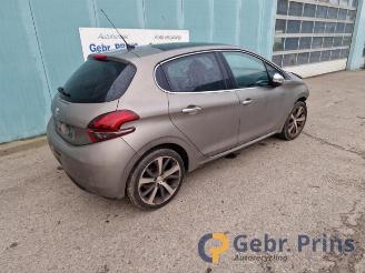 Voiture accidenté Peugeot 208 208 I (CA/CC/CK/CL), Hatchback, 2012 / 2019 1.2 12V e-THP PureTech 110 2015/7