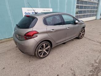 disassembly passenger cars Peugeot 208 208 I (CA/CC/CK/CL), Hatchback, 2012 / 2019 1.2 12V e-THP PureTech 110 2015/7