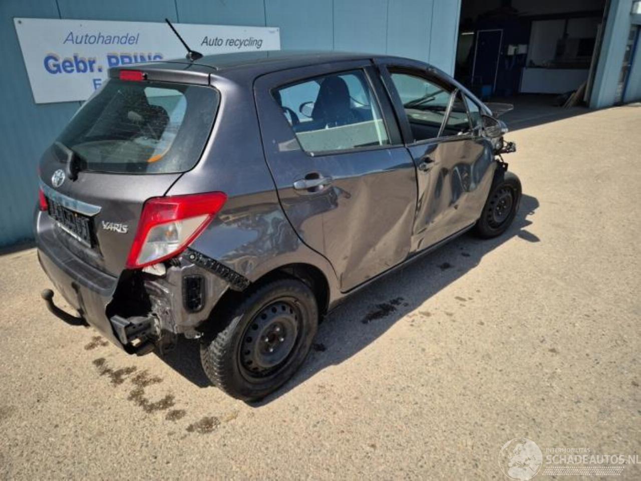 Toyota Yaris Yaris III (P13), Hatchback, 2010 / 2020 1.33 16V Dual VVT-I