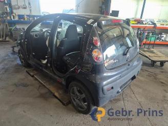 Coche siniestrado Citroën C1 C1, Hatchback, 2005 / 2014 1.0 12V 2013/5