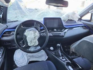Toyota C-HR C-HR (X1,X5), SUV, 2016 1.2 16V Turbo picture 5