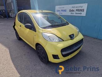 Vrakbiler auto Peugeot 107 107, Hatchback, 2005 / 2014 1.0 12V 2009/3