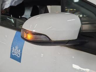 Toyota Yaris Yaris III (P13), Hatchback, 2010 / 2020 1.5 16V Hybrid picture 13