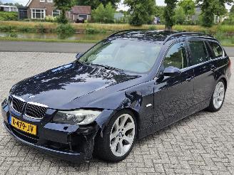 BMW 3-serie 325i 24V Combi/o  Benzine 2.497cc 160kW (218pk) RWD picture 5