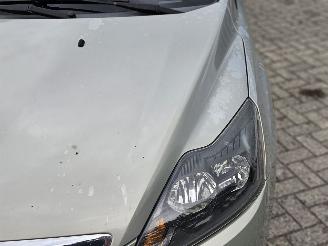 Ford Focus 1.8 16V Combi/o  Benzine 1.798cc 92kW (125pk) FWD picture 3