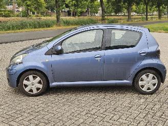 Toyota Aygo 1.0 12V VVT-i Hatchback  Benzine 998cc 50kW (68pk) FWD picture 7