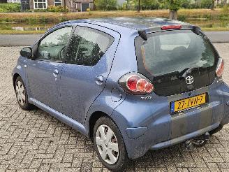 Toyota Aygo 1.0 12V VVT-i Hatchback  Benzine 998cc 50kW (68pk) FWD picture 5
