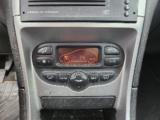 Peugeot 307 1.6 16V Hatchback  Benzine 1.587cc 80kW (109pk) FWD picture 9