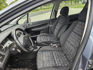 Peugeot 307 1.6 16V Hatchback  Benzine 1.587cc 80kW (109pk) FWD picture 11