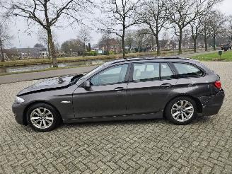 BMW 5-serie 525d 24V Combi/o  Diesel 2.993cc 150kW (204pk) RWD picture 12