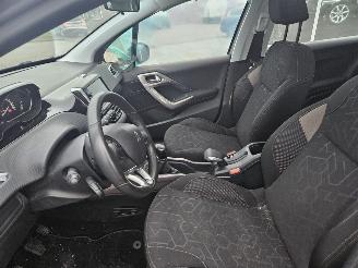 Peugeot 2008 1.2 Vti 12V PureTech 82 MPV  Benzine 1.199cc 60kW (82pk) FWD picture 7