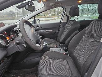 Peugeot 5008 1.6 VTI 16V MPV  Benzine 1.598cc 88kW (120pk) FWD picture 11