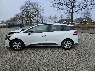 Renault Clio 0.9 Energy TCE 12V Combi/o 4Dr Benzine 898cc 66kW (90pk) FWD picture 4